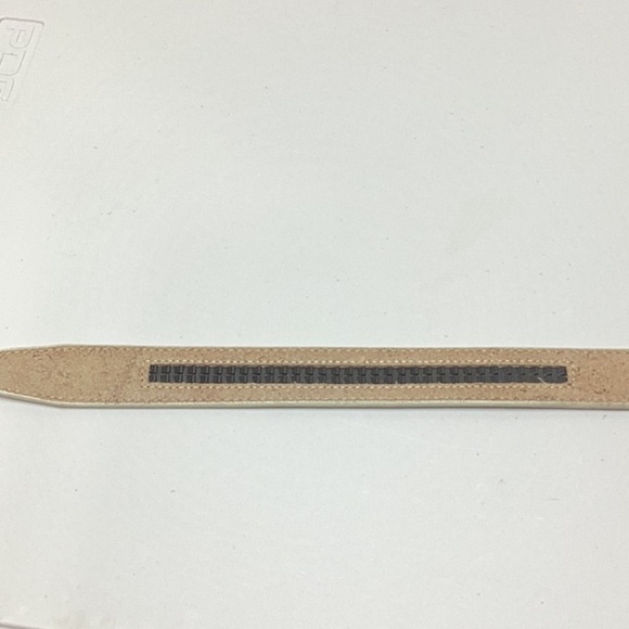 Slidebelts  White Unisex Ratchet Belt. - Picture 6 of 8